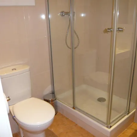 Conde Gueell Apartman